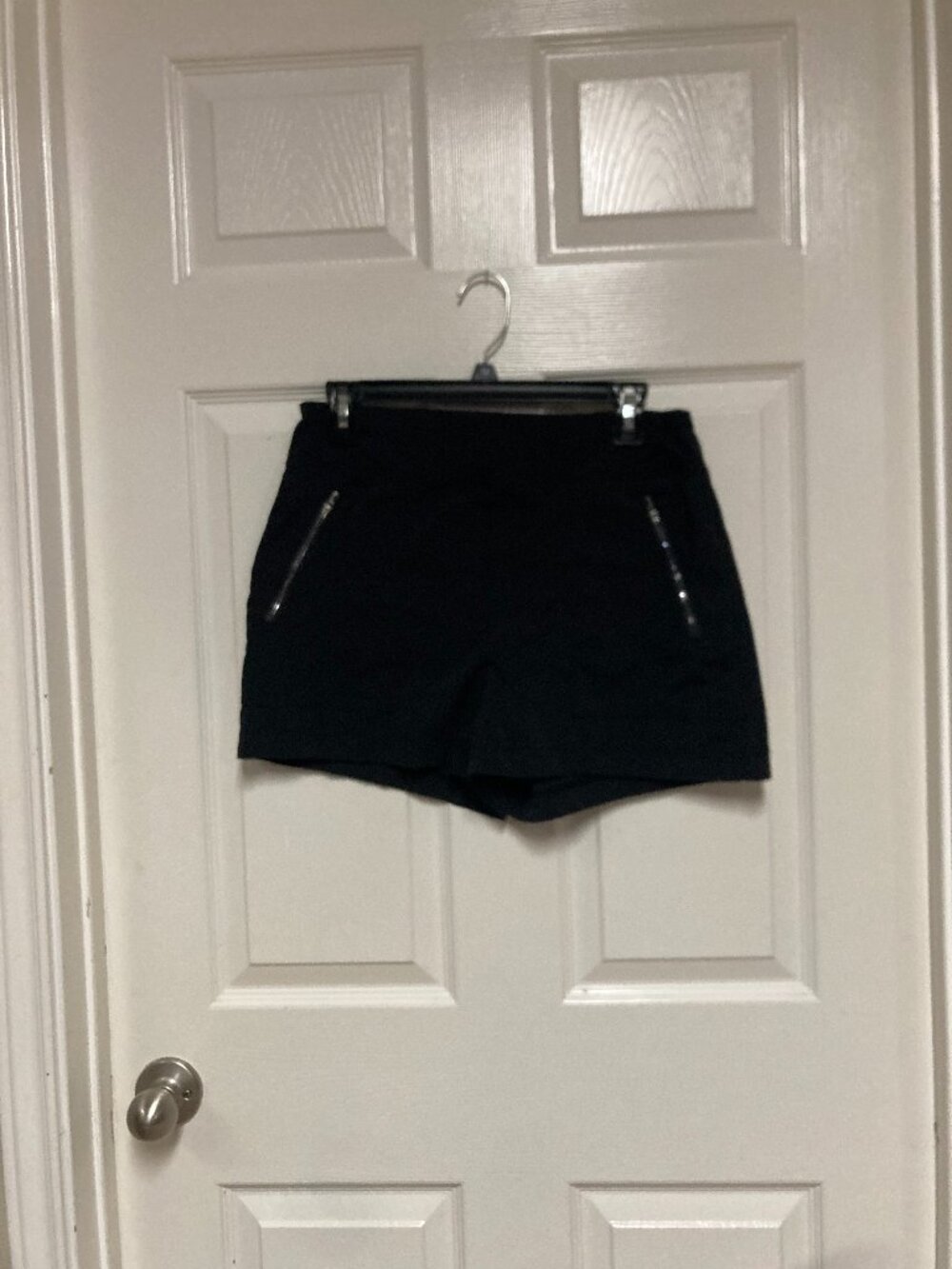 ATHLETA Black Zipper Detail Shorts size 8 Women's